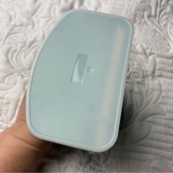 Heidi Swapp 4-hole Planner Punch by We R Memory Keepers like new - Picture 7 of 8